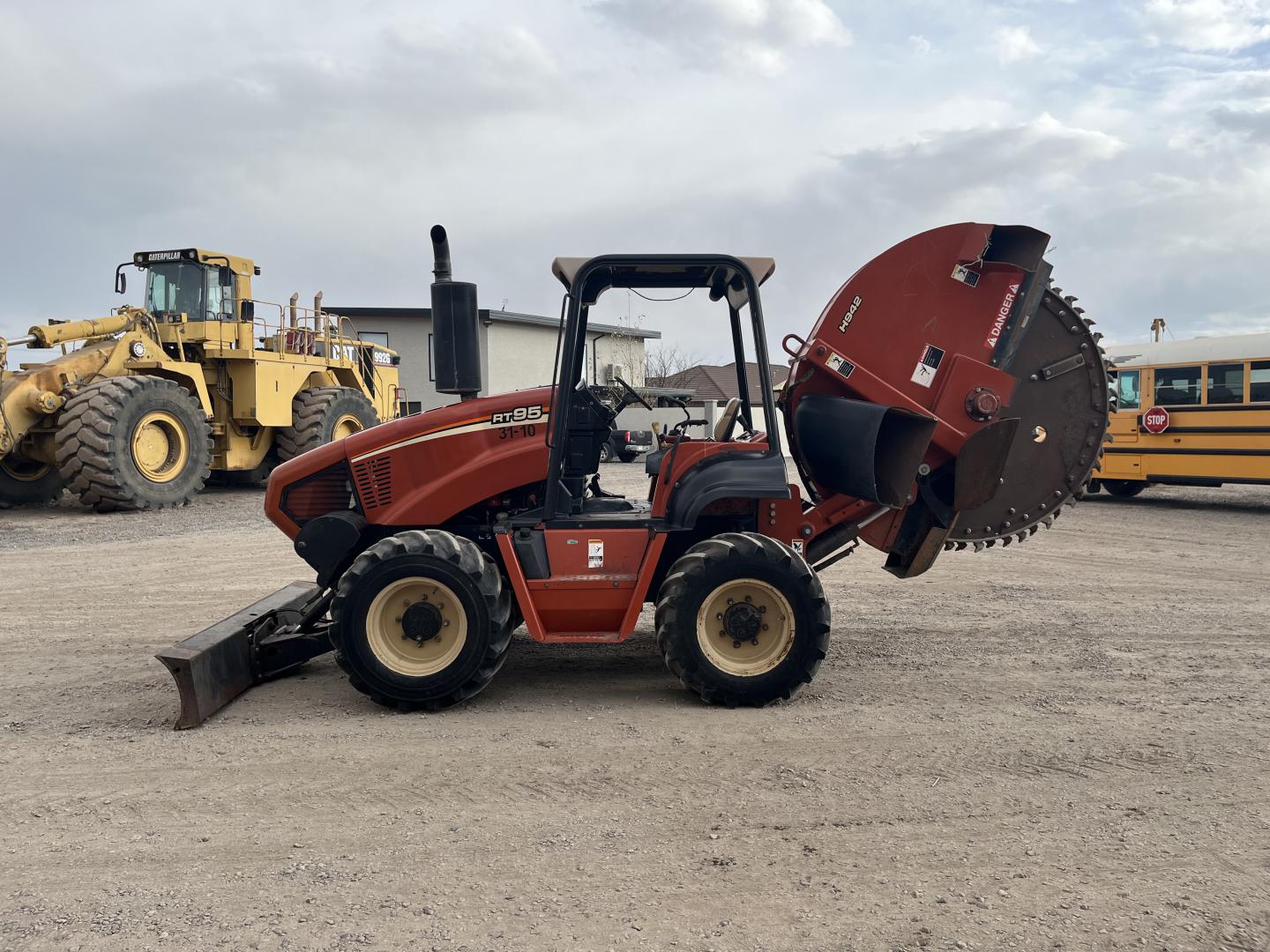 ./imagenes/INVOICE/2019/17308/ZANJADORA DE DISCO DITCH WITCH RT95H (6).JPG